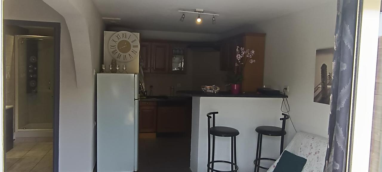 Charmante Maison Avec Piscine Anneyron Dış mekan fotoğraf