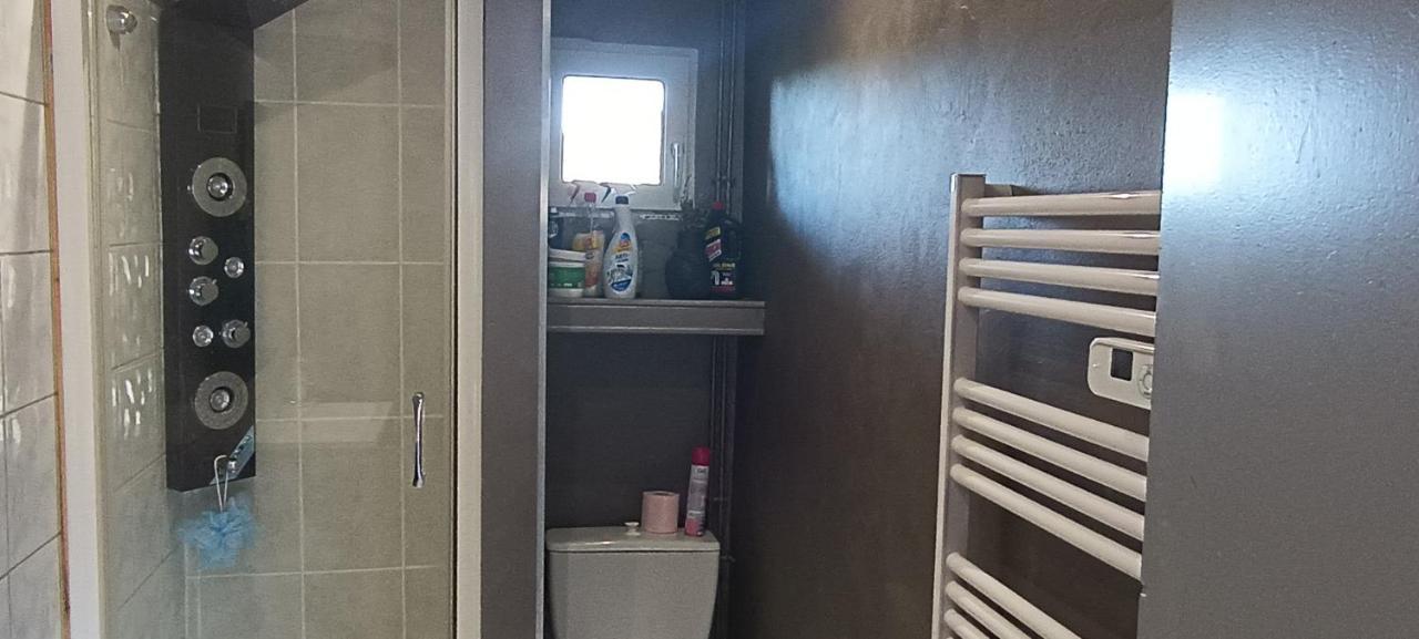 Charmante Maison Avec Piscine Anneyron Dış mekan fotoğraf